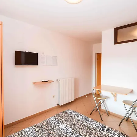 Apartment Stinjan, Istria 1 *