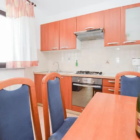 Apartment Stinjan, Istria 1 Stinjan