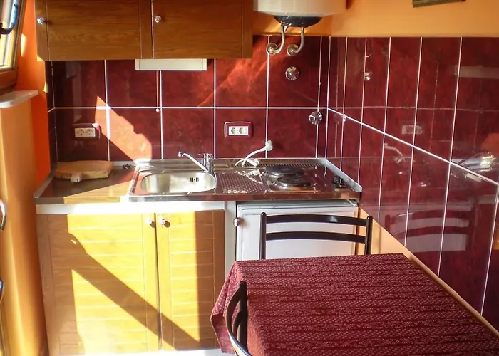 Apartments Jadranka 1 In Stinjan - Istrien 17371 * Štinjan